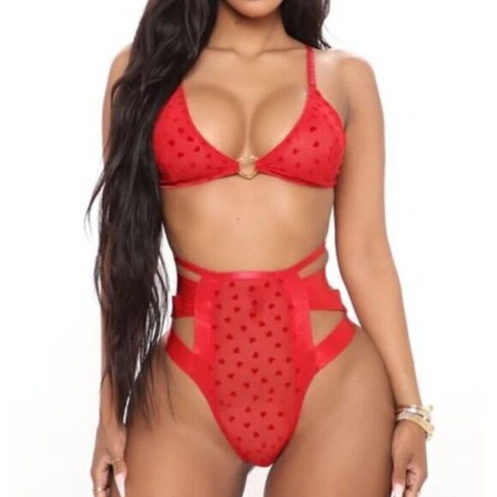 Heart Eyes 2 Piece‎ Mesh Set Red Size M RefFNB